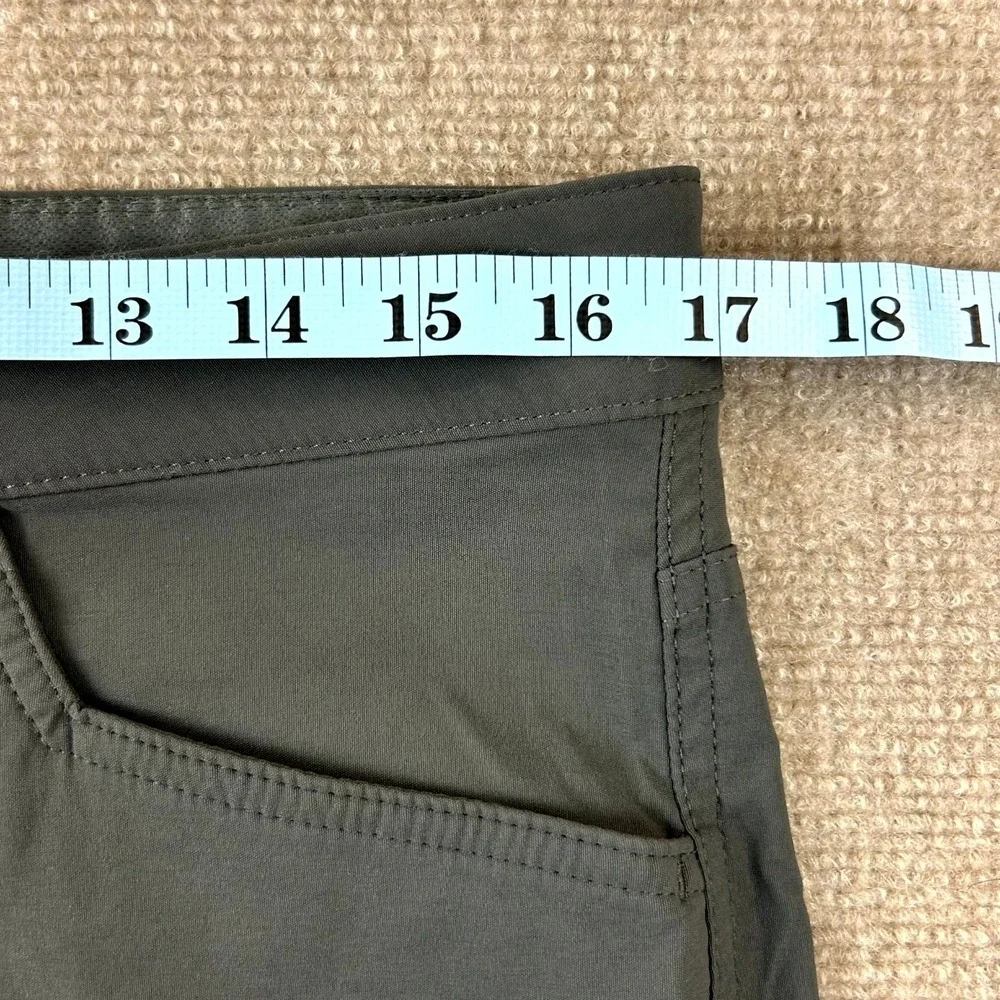 Eddie Bauer Rainier Tech Shorts Mens 32‎ Black Hybrid Chino Performance Stretch
